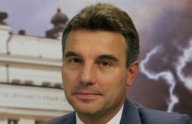 Проф. Иво Христов: Навлизаме в гигантски турбуленции